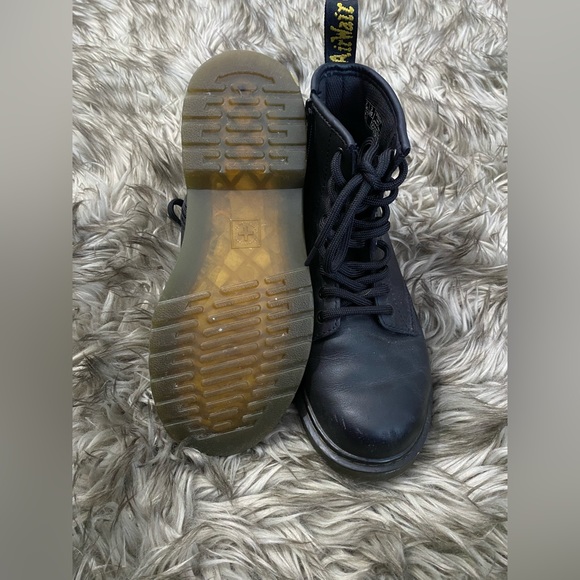 Boys Dr.Marten 1460 8-eye boots size 3 - Picture 2 of 7